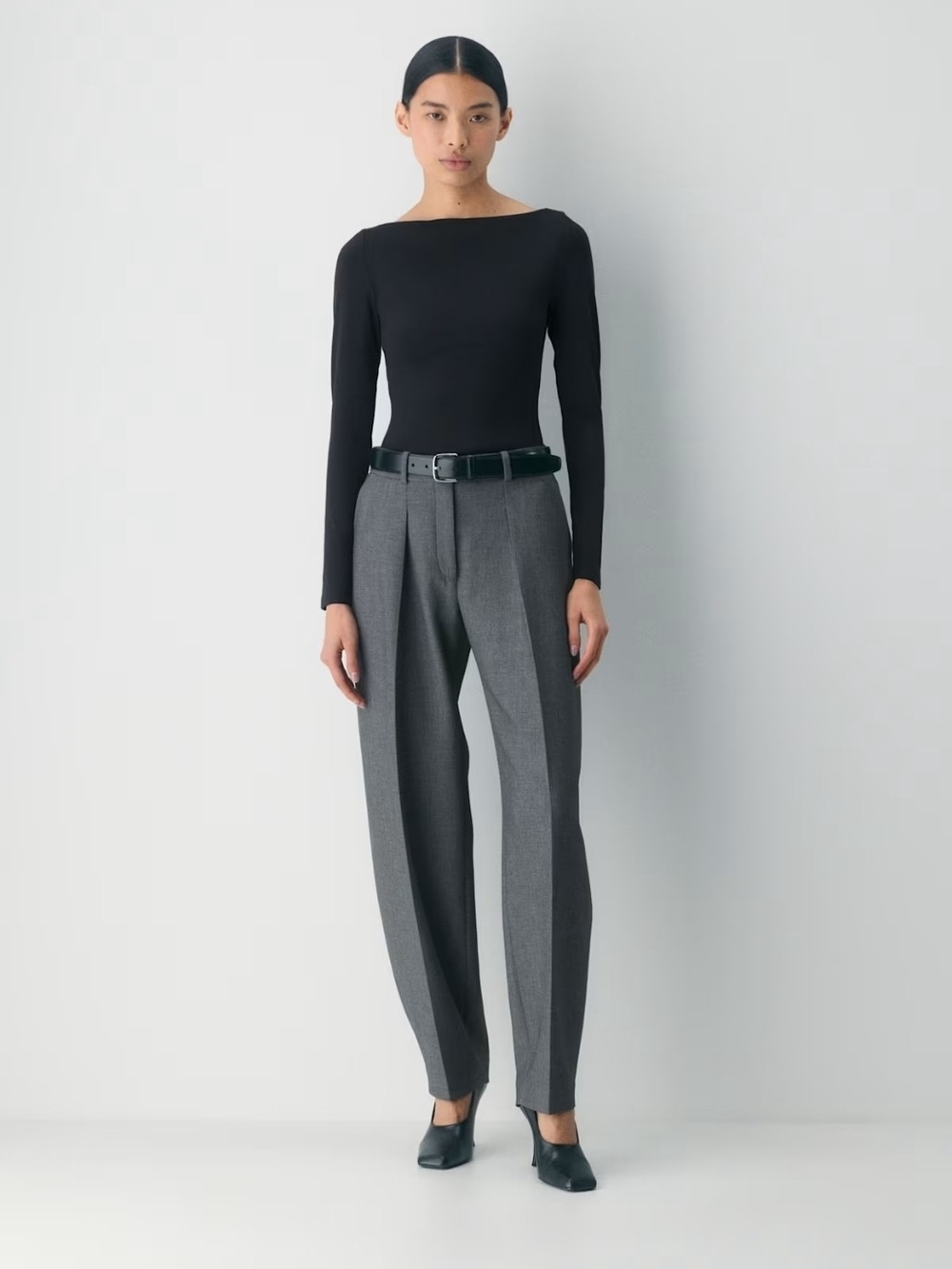 Aritzia Original Contour Boatneck Longsleeve Small NWT - Picture 2 of 2
